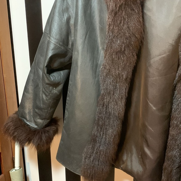 Vintage Genuine Leather & Real Dyed Foxtail Bomber Jacket Womanβs Small - Picture 6 of 17